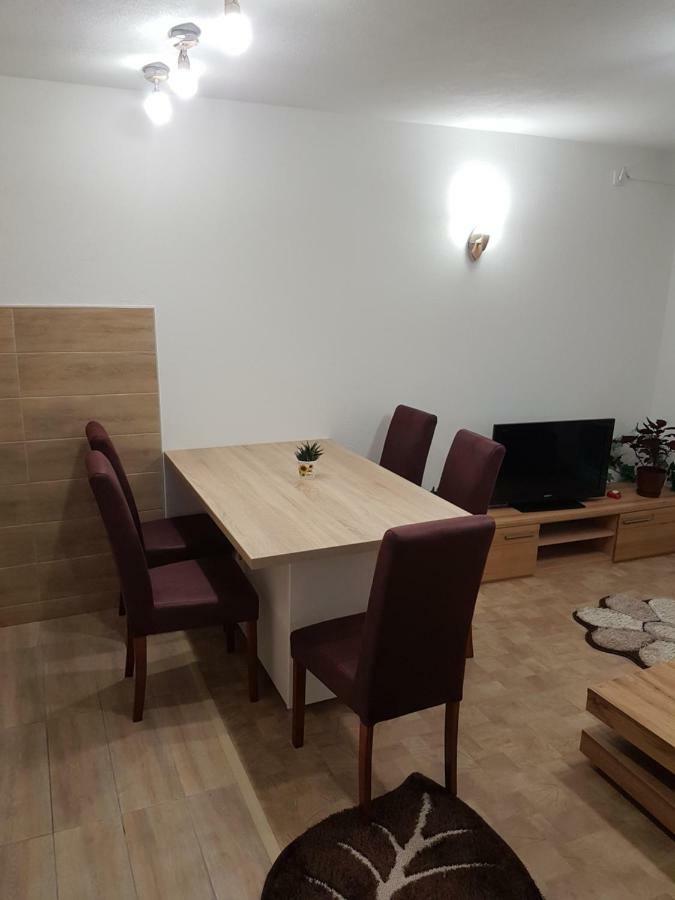 Apartment Centar Lux Banja Luka Bagian luar foto